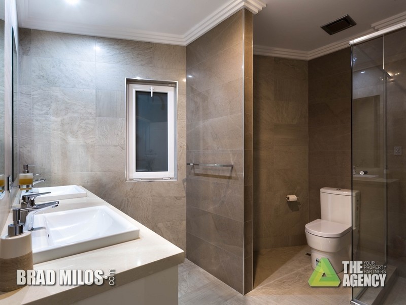 34 Arabella Loop, North Coogee WA 6163