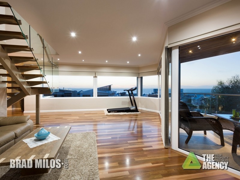 34 Arabella Loop, North Coogee WA 6163