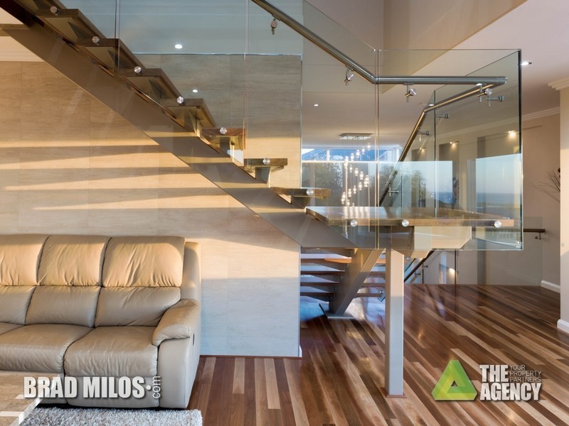 34 Arabella Loop, North Coogee WA 6163