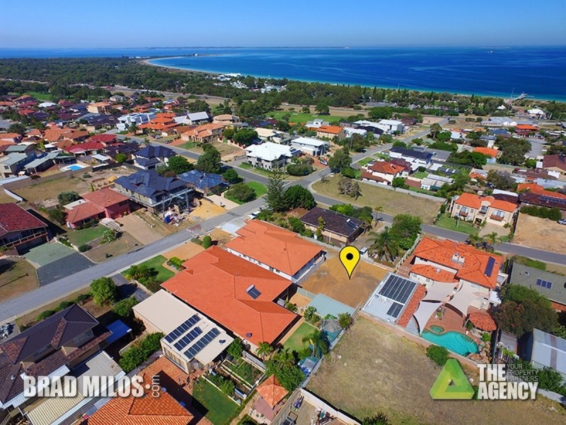 32A Beach Road, Coogee WA 6166