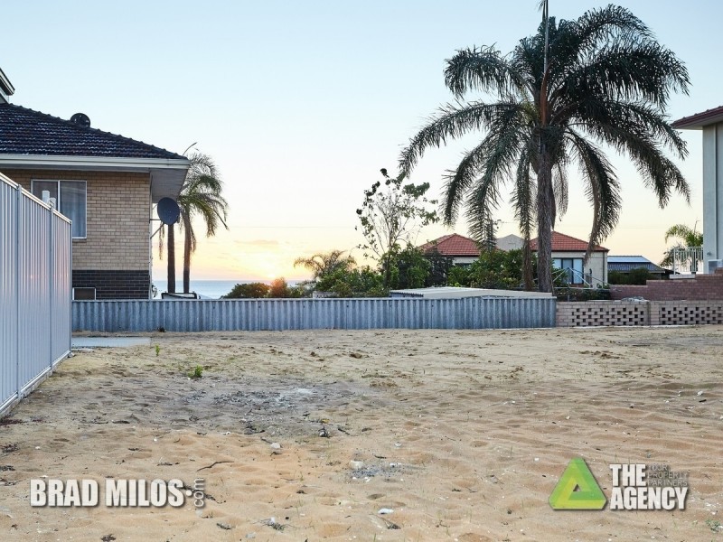 32A Beach Road, Coogee WA 6166