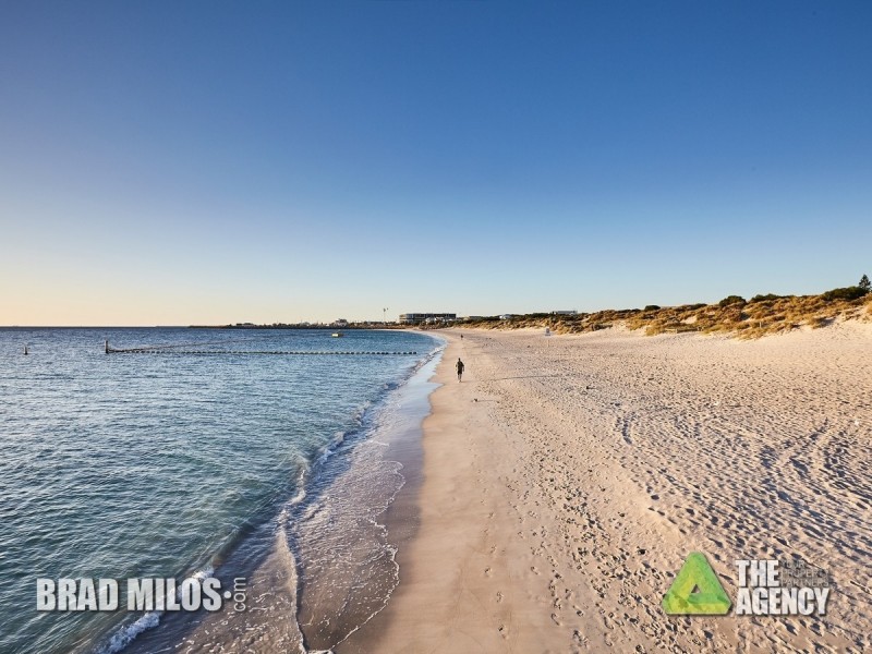 32A Beach Road, Coogee WA 6166