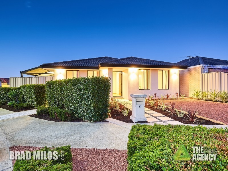 16 Leichhardt Crossing, Hammond Park WA 6164