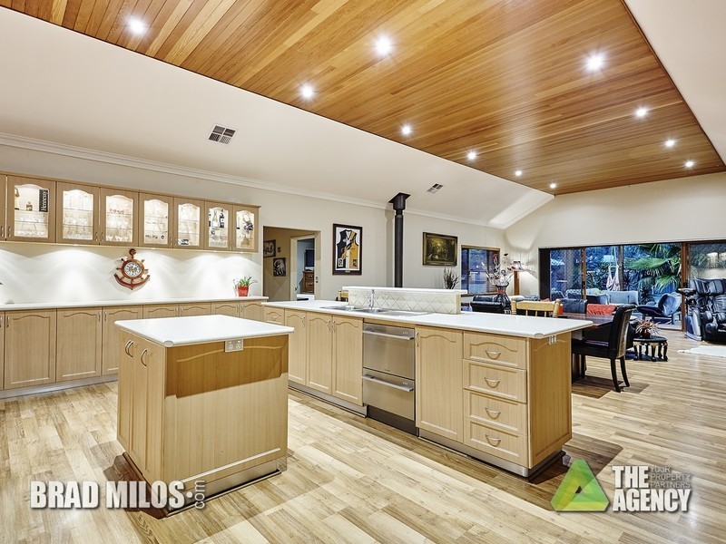 94 Old Dairy Court, Oakford WA 6121