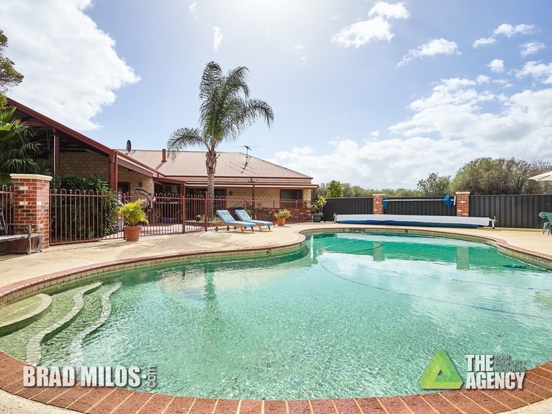 94 Old Dairy Court, Oakford WA 6121