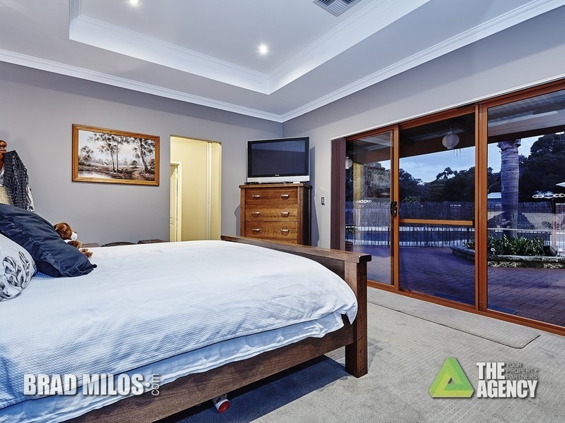 94 Old Dairy Court, Oakford WA 6121