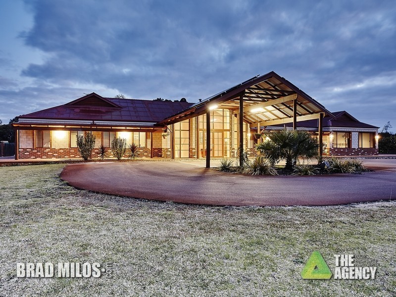 94 Old Dairy Court, Oakford WA 6121