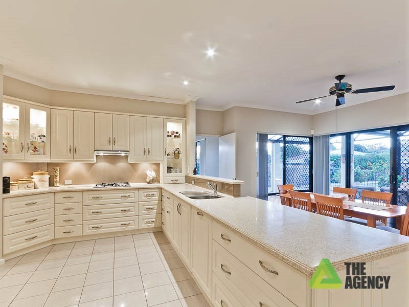 100 Heath Road, Kalamunda WA 6076