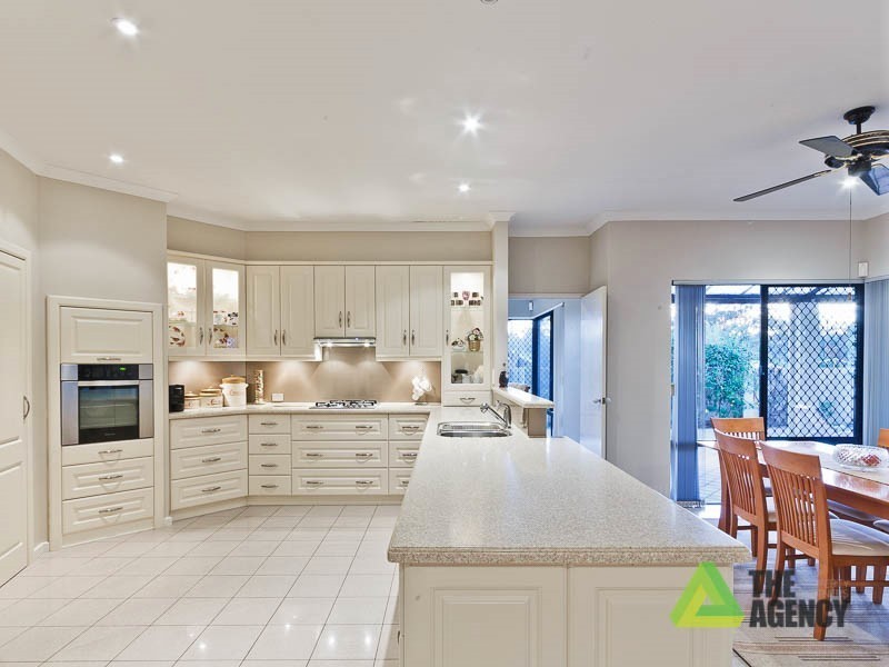 100 Heath Road, Kalamunda WA 6076