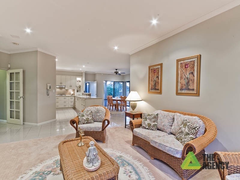 100 Heath Road, Kalamunda WA 6076