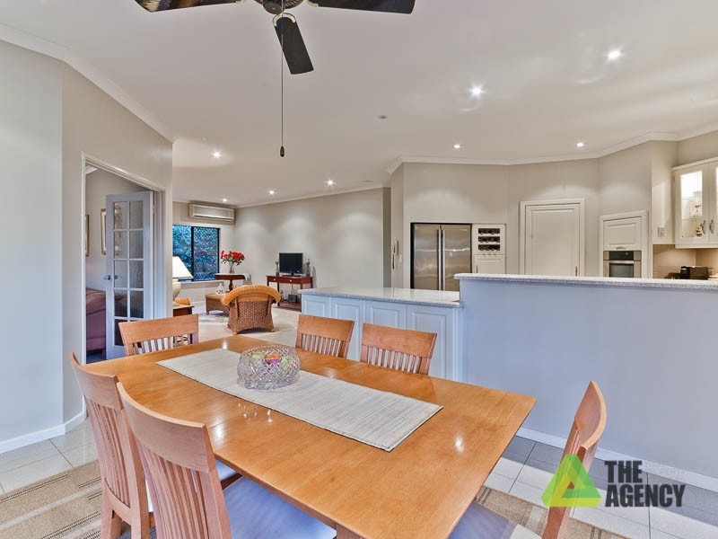 100 Heath Road, Kalamunda WA 6076