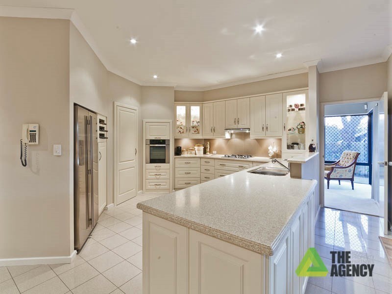 100 Heath Road, Kalamunda WA 6076