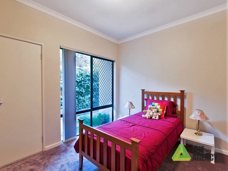 100 Heath Road, Kalamunda WA 6076