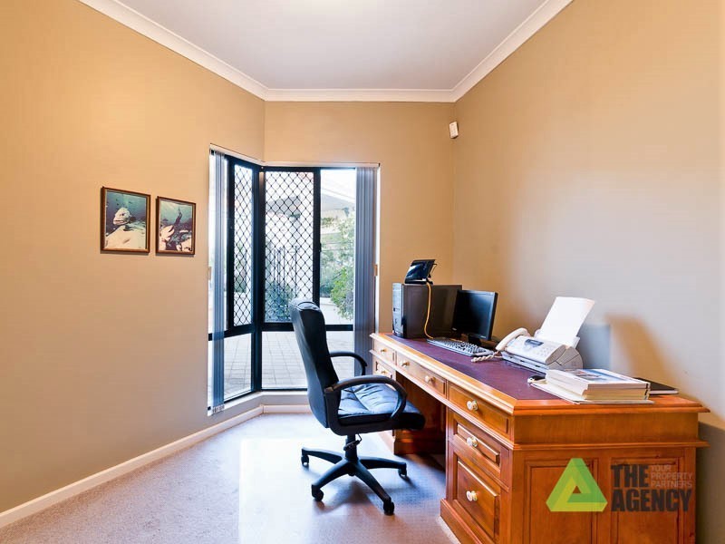 100 Heath Road, Kalamunda WA 6076