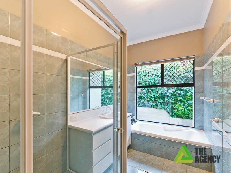 100 Heath Road, Kalamunda WA 6076