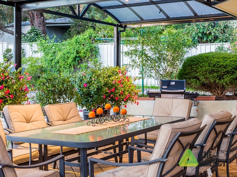 100 Heath Road, Kalamunda WA 6076