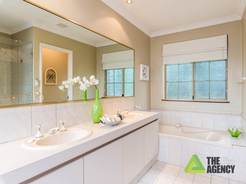 2 Beales Court, Roleystone WA 6111