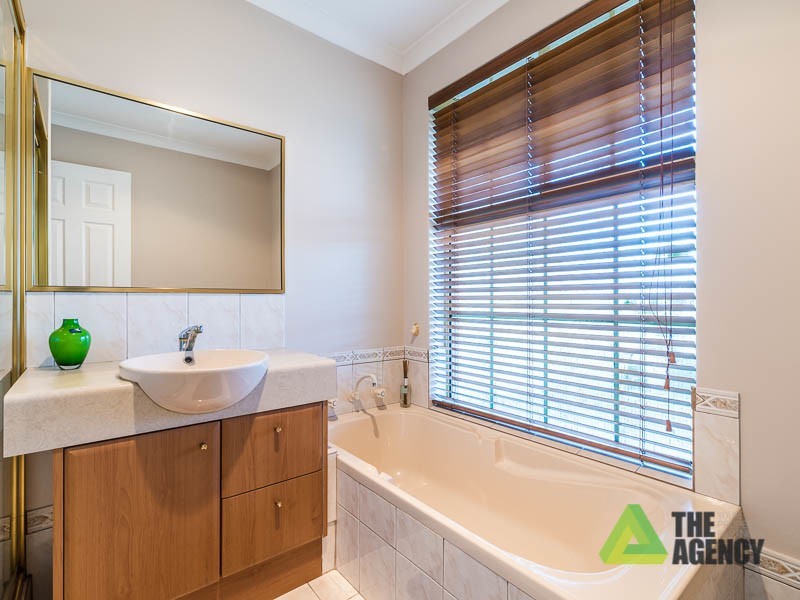 2 Beales Court, Roleystone WA 6111