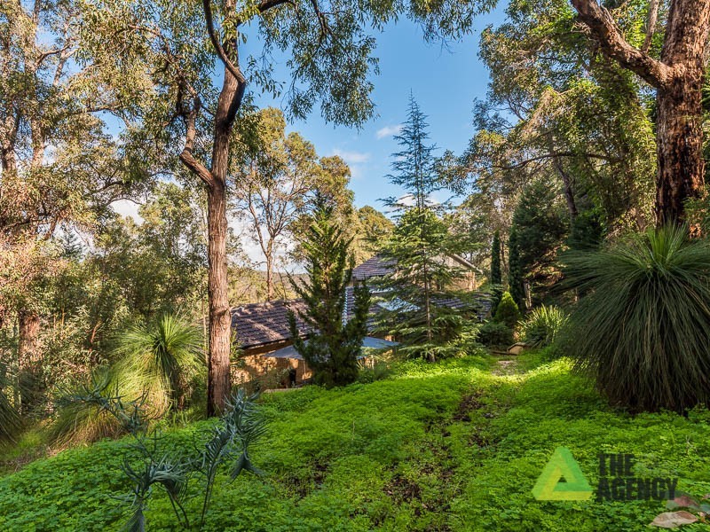 2 Beales Court, Roleystone WA 6111