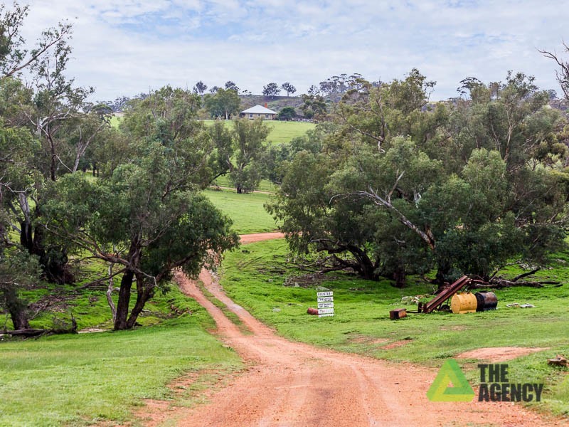 215 Church Gully Road, Toodyay WA 6566