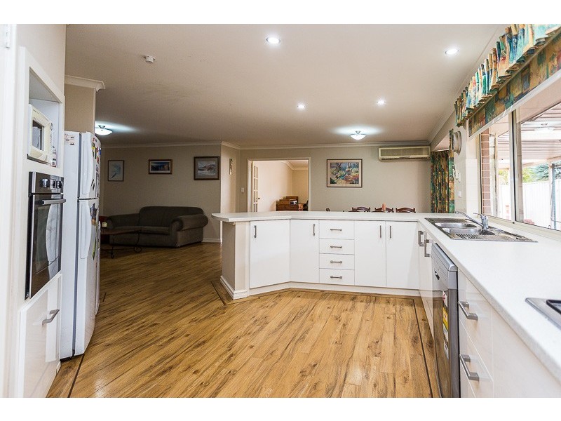 22 Russelia Street, Canning Vale WA 6155