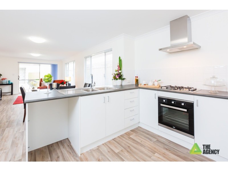 25 Cilantro Parkway, Seville Grove WA 6112