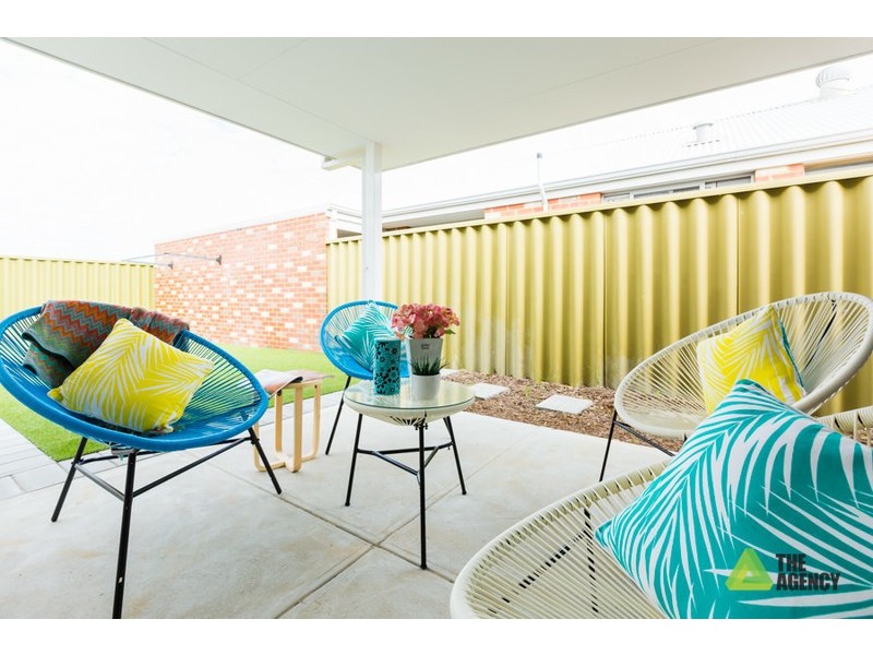 25 Cilantro Parkway, Seville Grove WA 6112