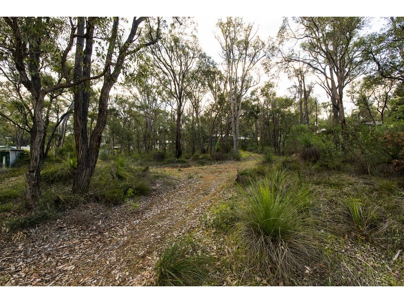 11 Mitchell Street, Wooroloo WA 6558