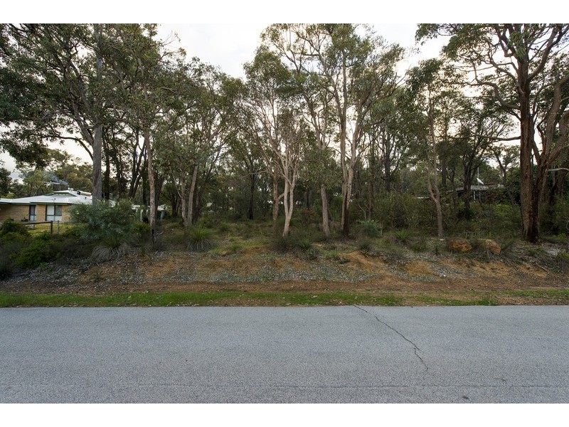 11 Mitchell Street, Wooroloo WA 6558