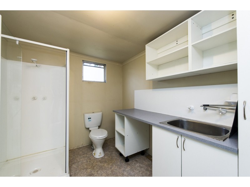 572 Dinsdale Road, Wooroloo WA 6558