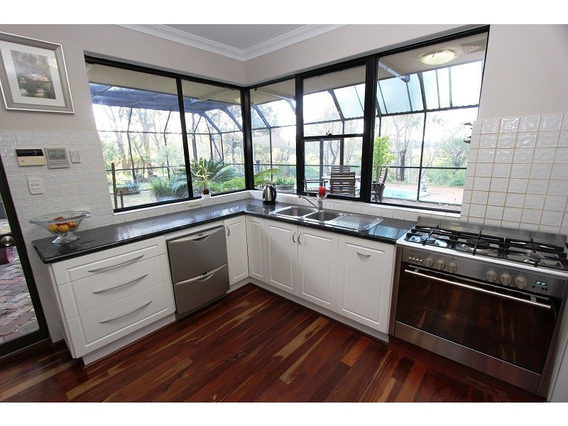 49 James Street, Pinjarra WA 6208