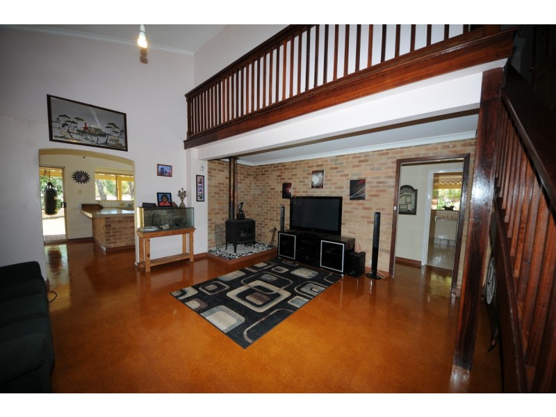 2905 Needham Road, Wooroloo WA 6558