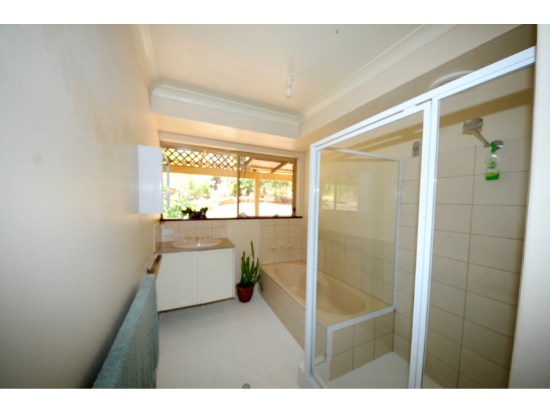 2905 Needham Road, Wooroloo WA 6558