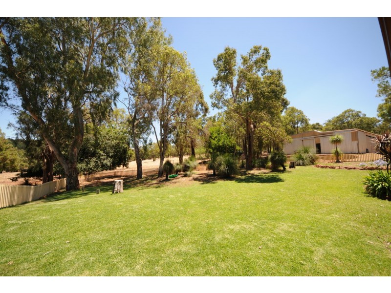 2905 Needham Road, Wooroloo WA 6558