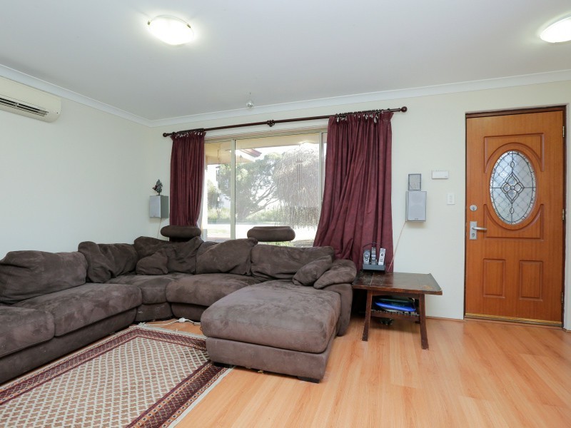 4 Mclean Road, Canning Vale WA 6155