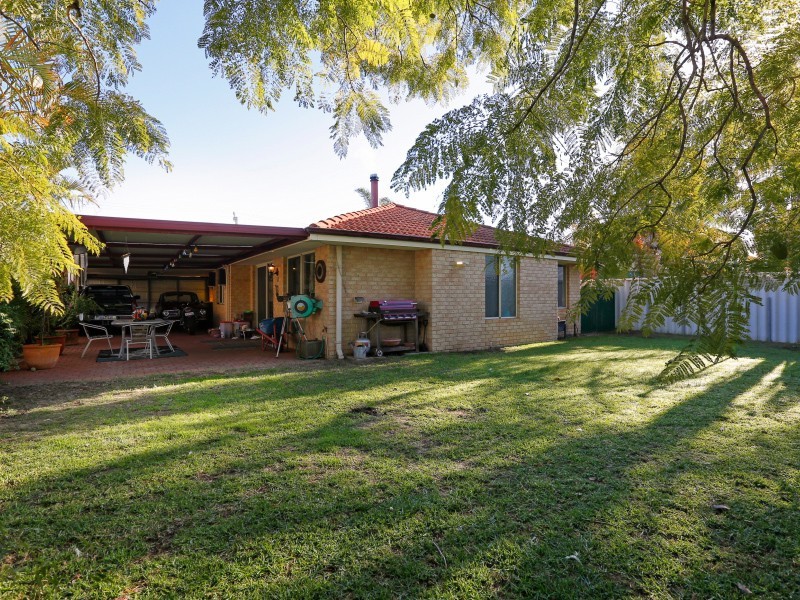 4 Mclean Road, Canning Vale WA 6155
