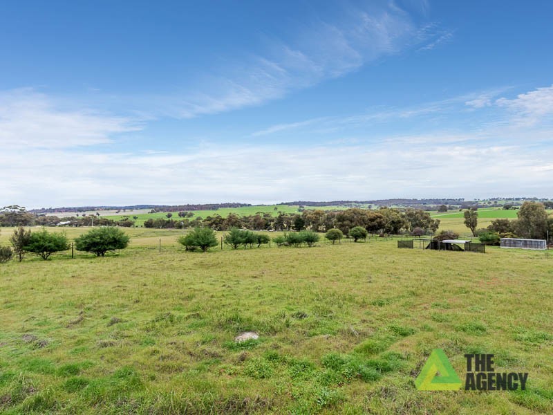 362 Qualen West Road, York WA 6302