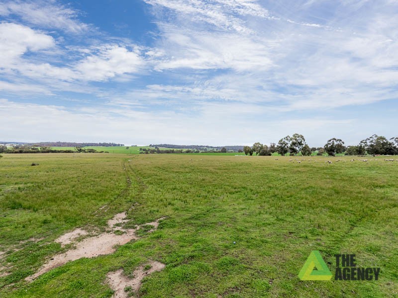 362 Qualen West Road, York WA 6302