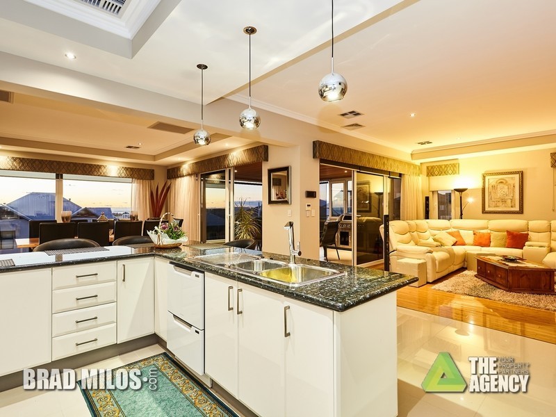 14 Patriot Link, North Coogee WA 6163