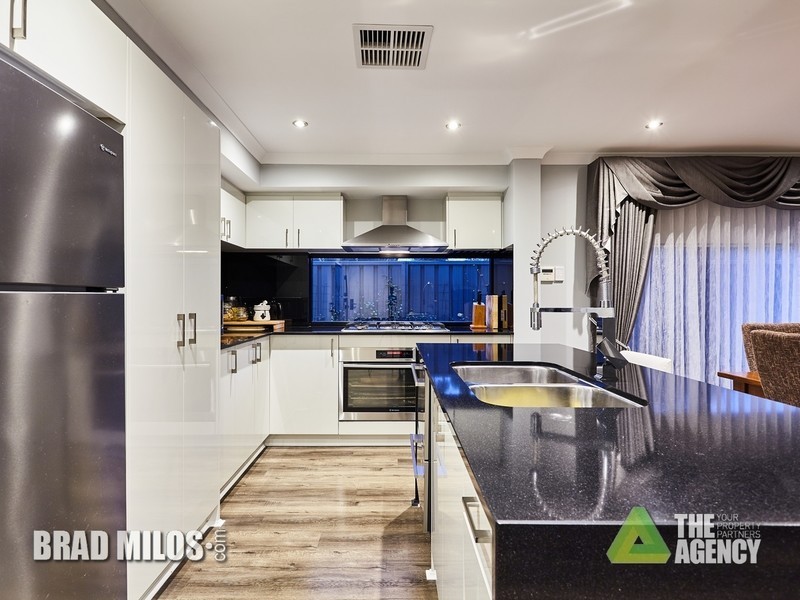 6/19 Apium Mews, Munster WA 6166