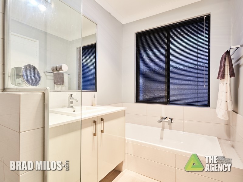 6/19 Apium Mews, Munster WA 6166