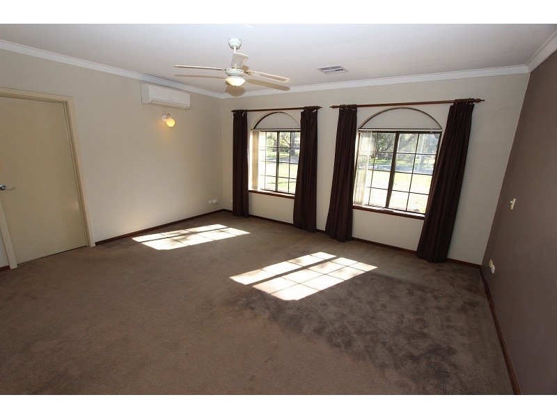 17 Pleasant Grove Circle, Falcon WA 6210
