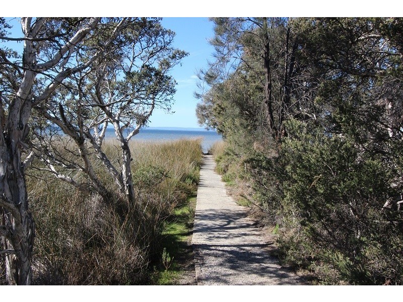 17 Pleasant Grove Circle, Falcon WA 6210