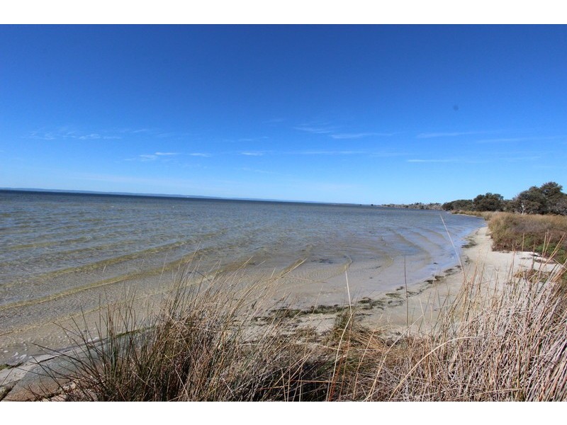 17 Pleasant Grove Circle, Falcon WA 6210