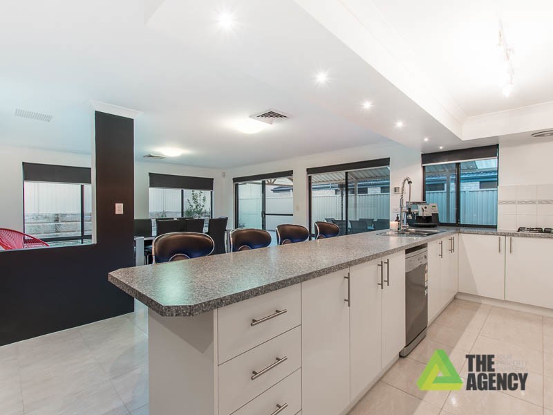 7 Mcnamara Place, Marangaroo WA 6064