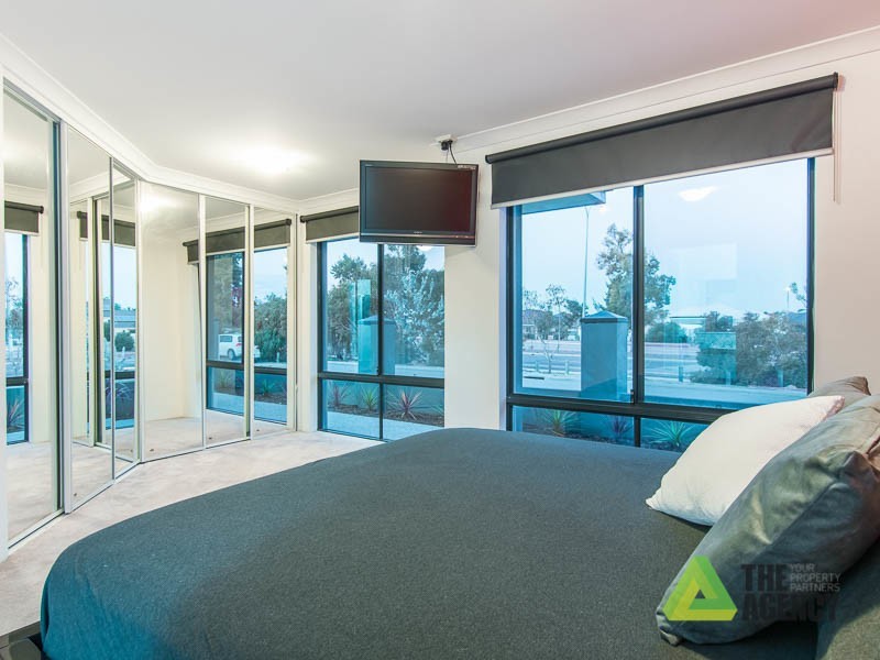 7 Mcnamara Place, Marangaroo WA 6064