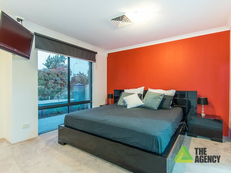 7 Mcnamara Place, Marangaroo WA 6064