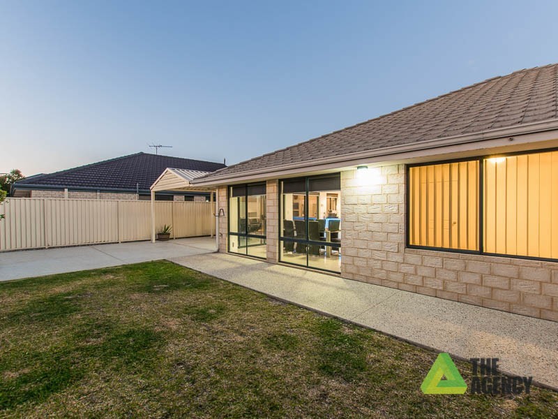 7 Mcnamara Place, Marangaroo WA 6064