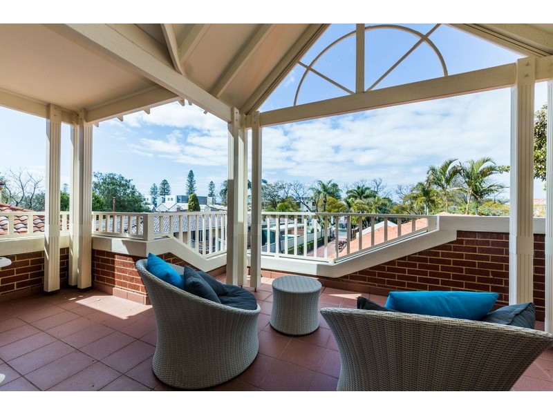 5B View Road, Mount Pleasant WA 6153