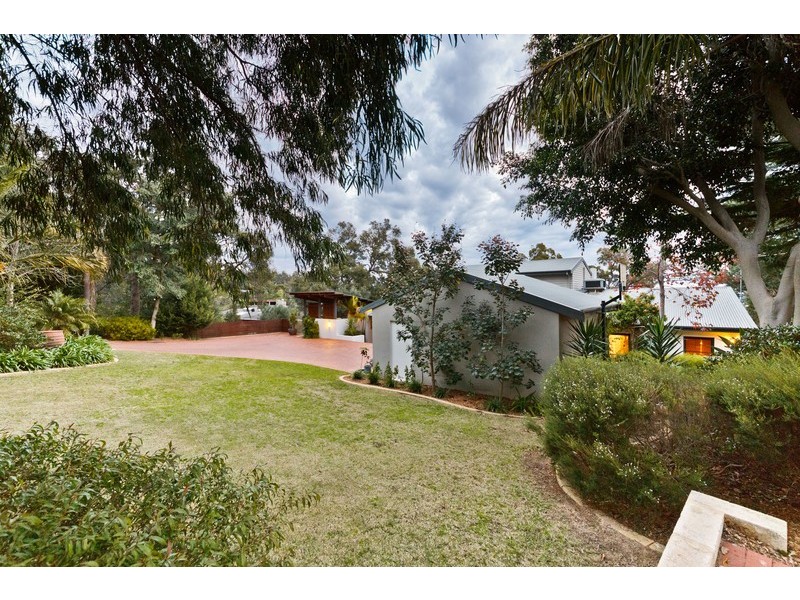 37 Brine Road, Kalamunda WA 6076